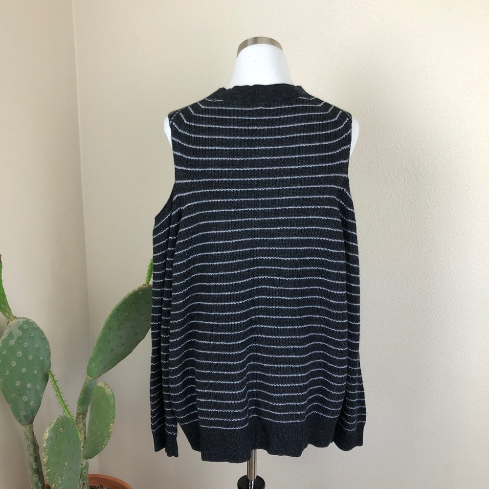 •LUCKY BRAND• Gray Striped Cold Shoulder Sweater - Picture 3 of 8